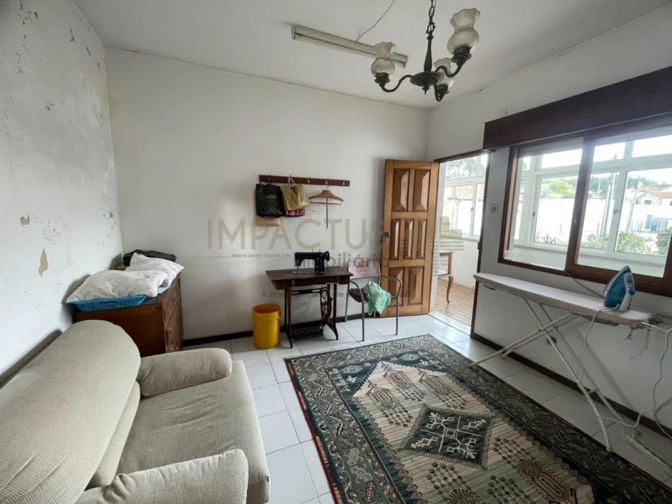 Moradia T4 para Venda em Nogueira e Silva Escura Foto 24