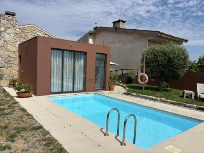 Moradia T3 para Venda em Vilar e Mosteiró Foto 46