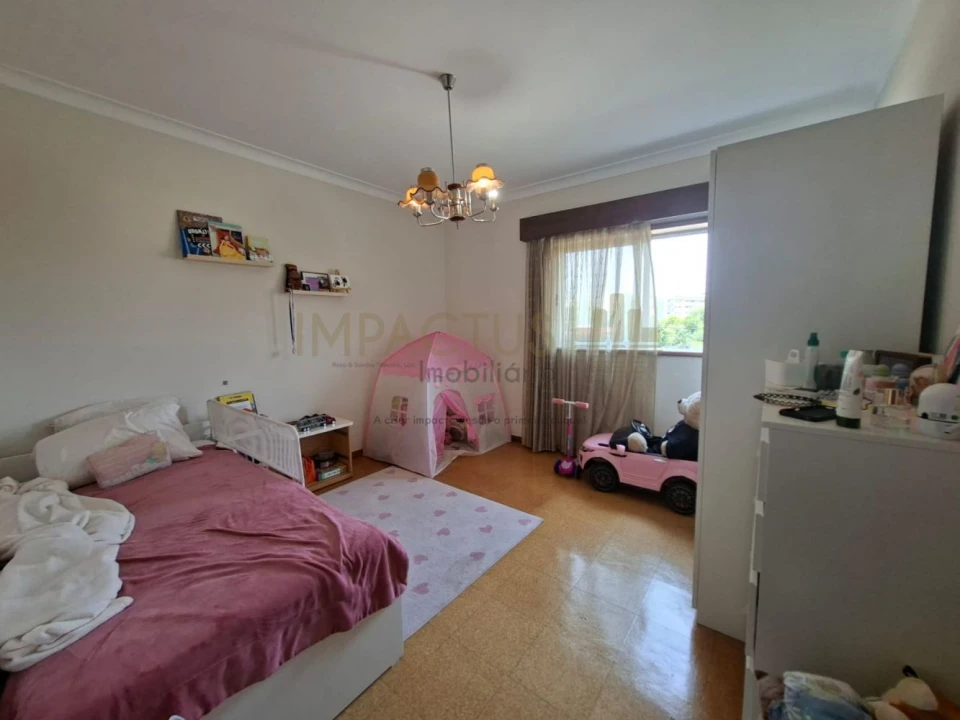Apartamento T3 para Venda em Castêlo da Maia Foto 23