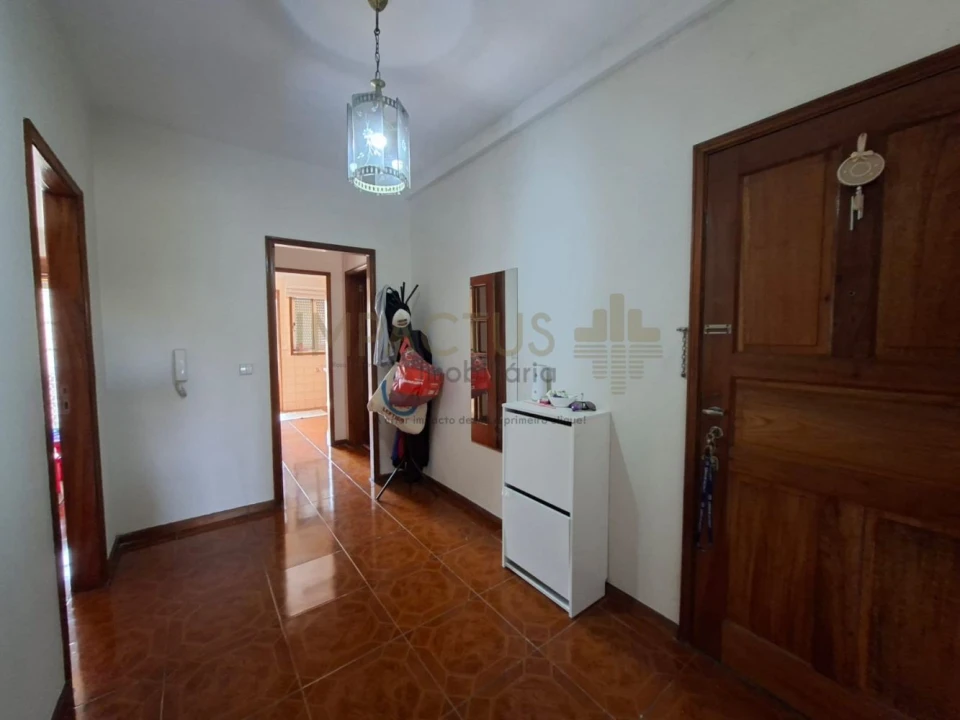 Apartamento T3 para Venda em Castêlo da Maia Foto 7