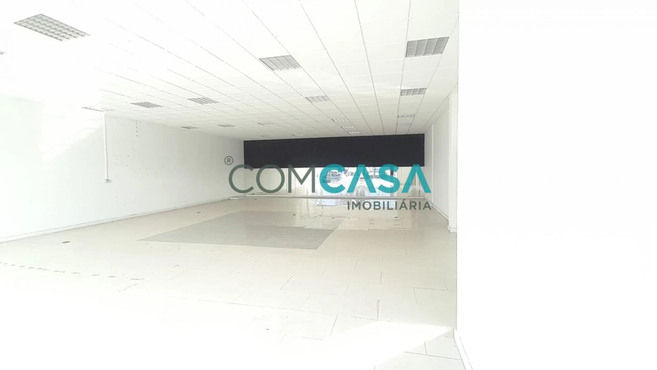 Loja para Arrendamento em Matosinhos e Leça da Palmeira Foto 7