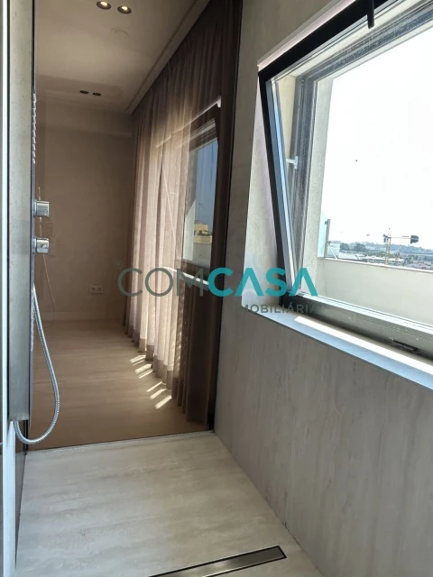 Apartamento T5 para Venda em Paranhos