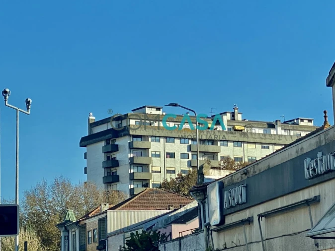 Apartamento T5 para Venda em Paranhos Foto 25