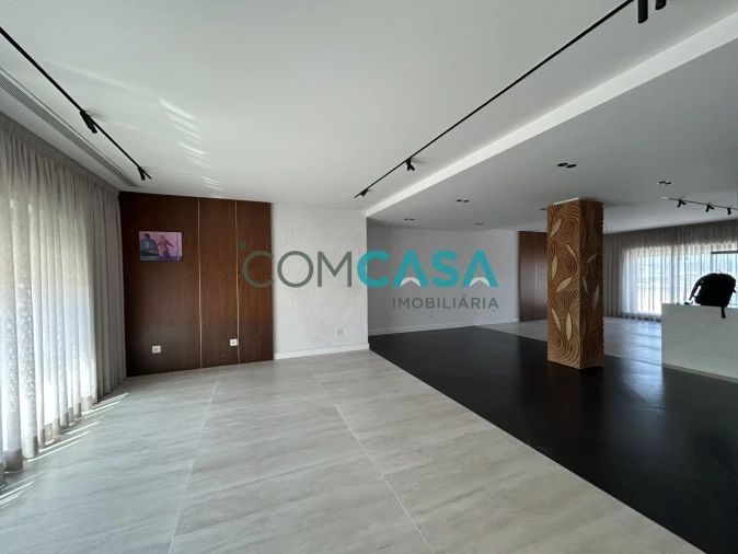 Apartamento T5 para Venda em Paranhos Foto 45