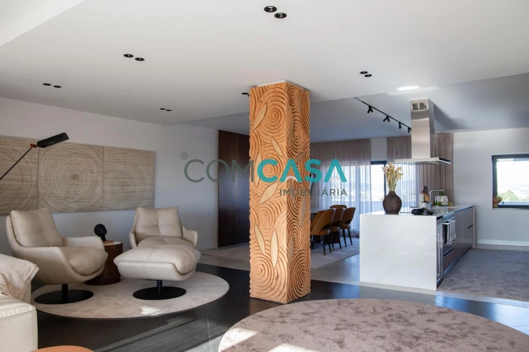 Apartamento T5 para Venda em Paranhos Foto 9
