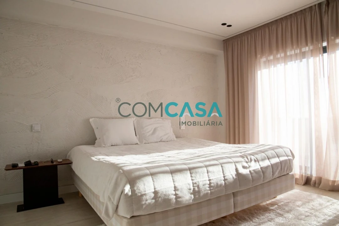 Apartamento T5 para Venda em Paranhos Foto 13