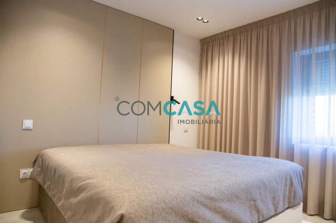 Apartamento T5 para Venda em Paranhos Foto 21