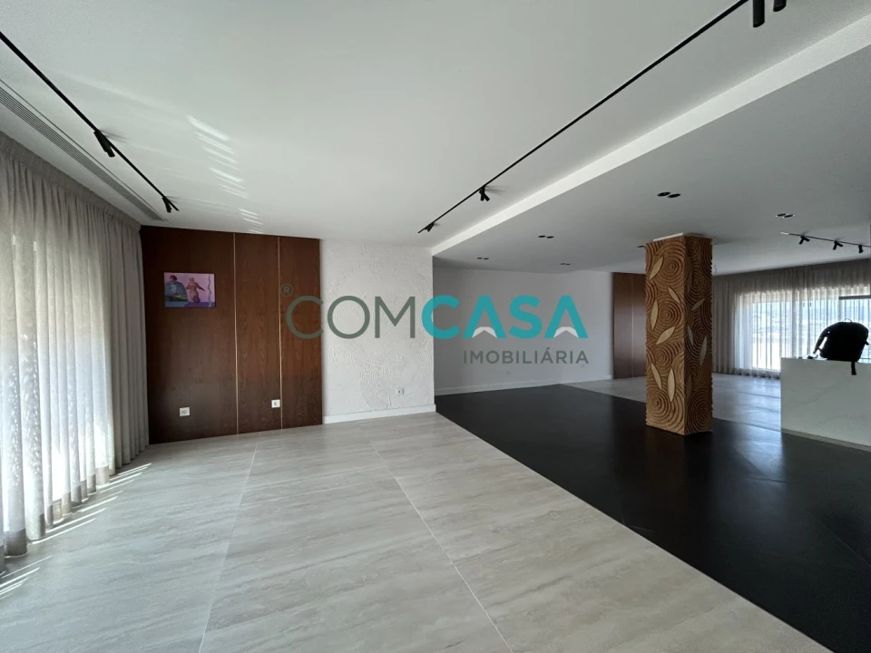 Apartamento T5 para Venda em Paranhos Foto 45