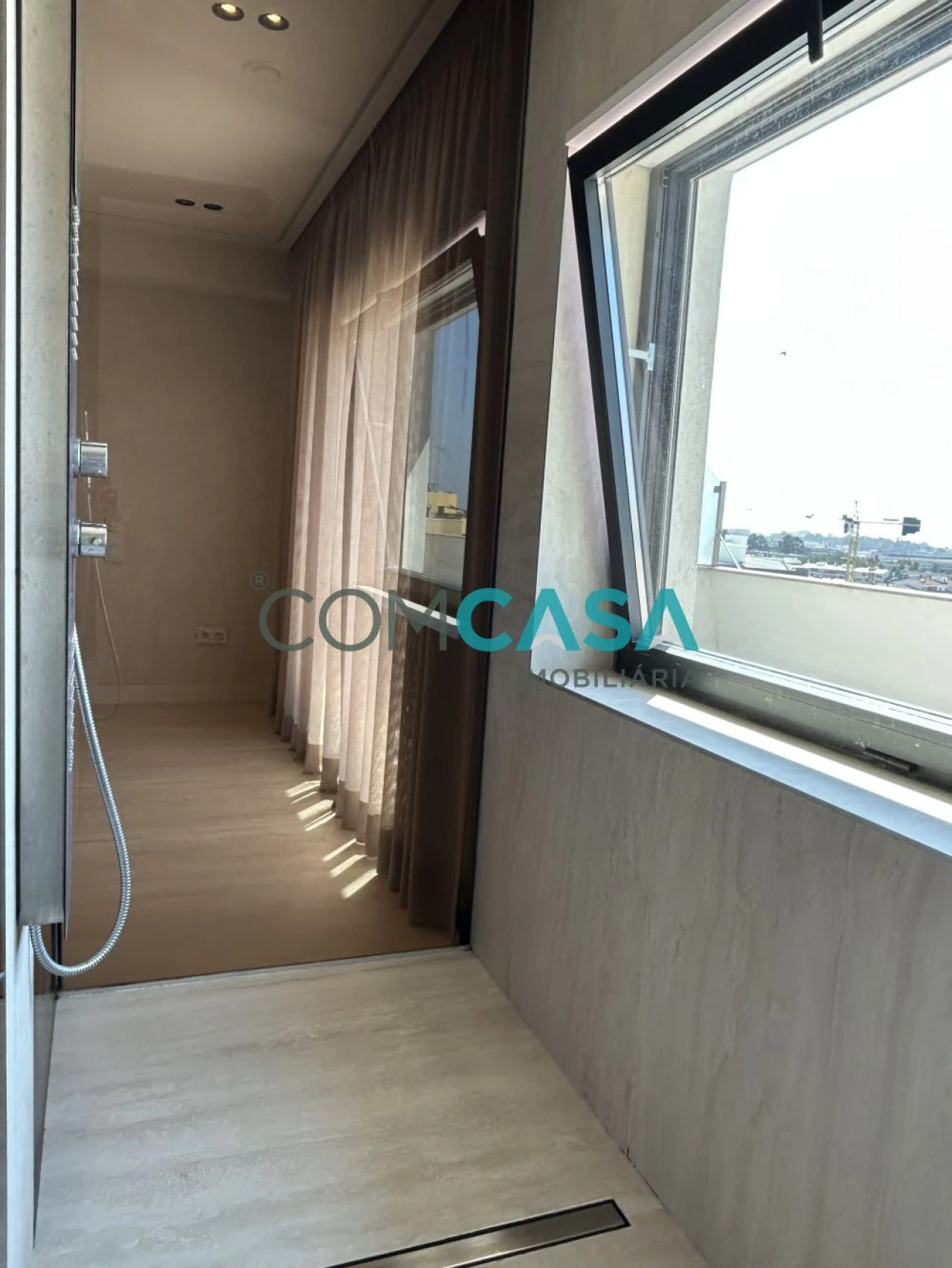 Apartamento T5 para Venda em Paranhos Foto 33