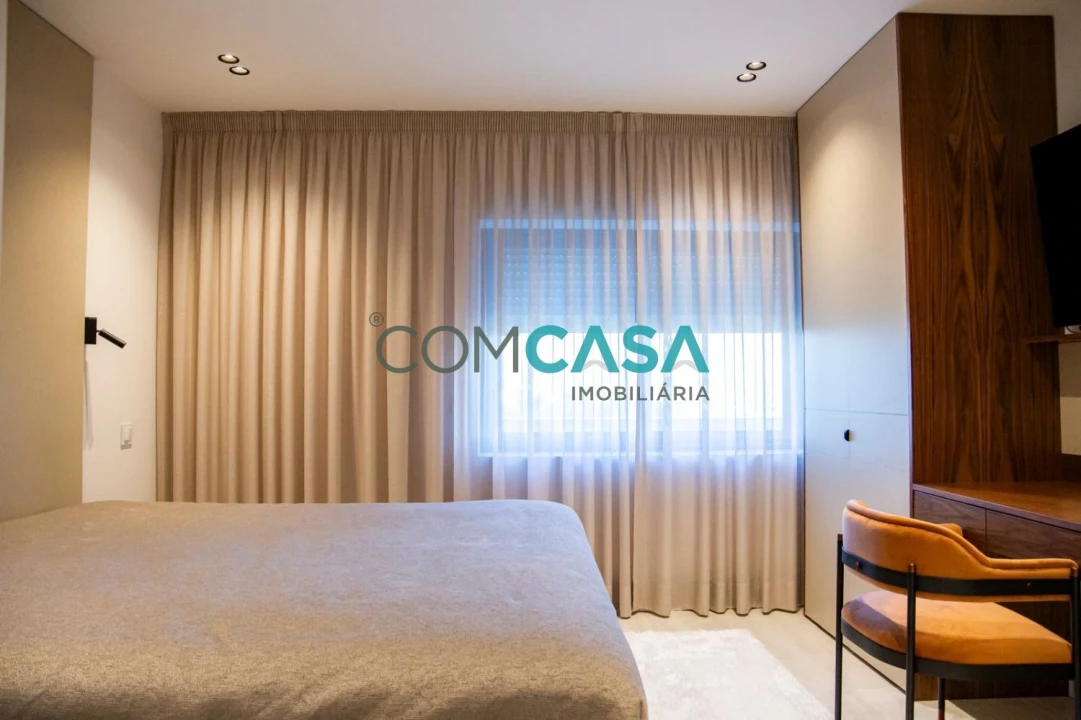 Apartamento T5 para Venda em Paranhos Foto 22