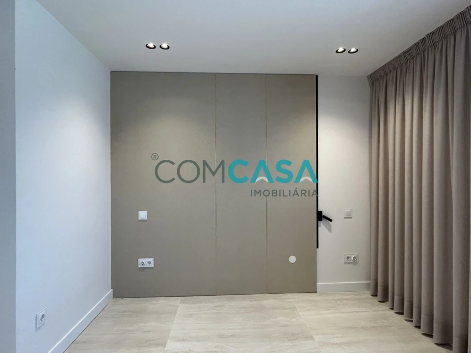 Apartamento T5 para Venda em Paranhos Foto 40