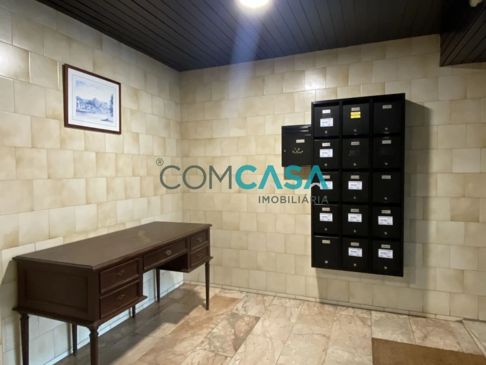 Apartamento T5 para Venda em Paranhos Foto 26