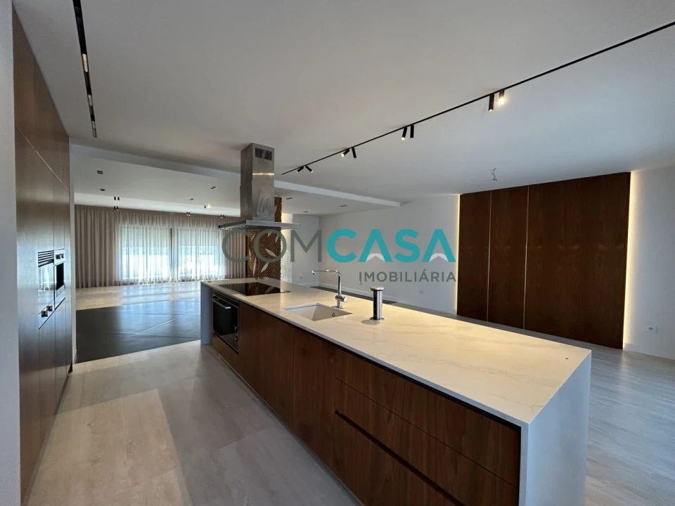 Apartamento T5 para Venda em Paranhos Foto 46
