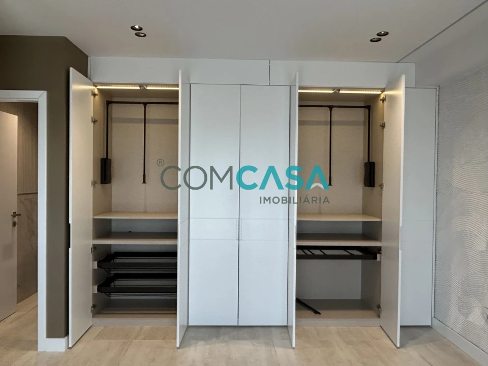 Apartamento T5 para Venda em Paranhos Foto 31