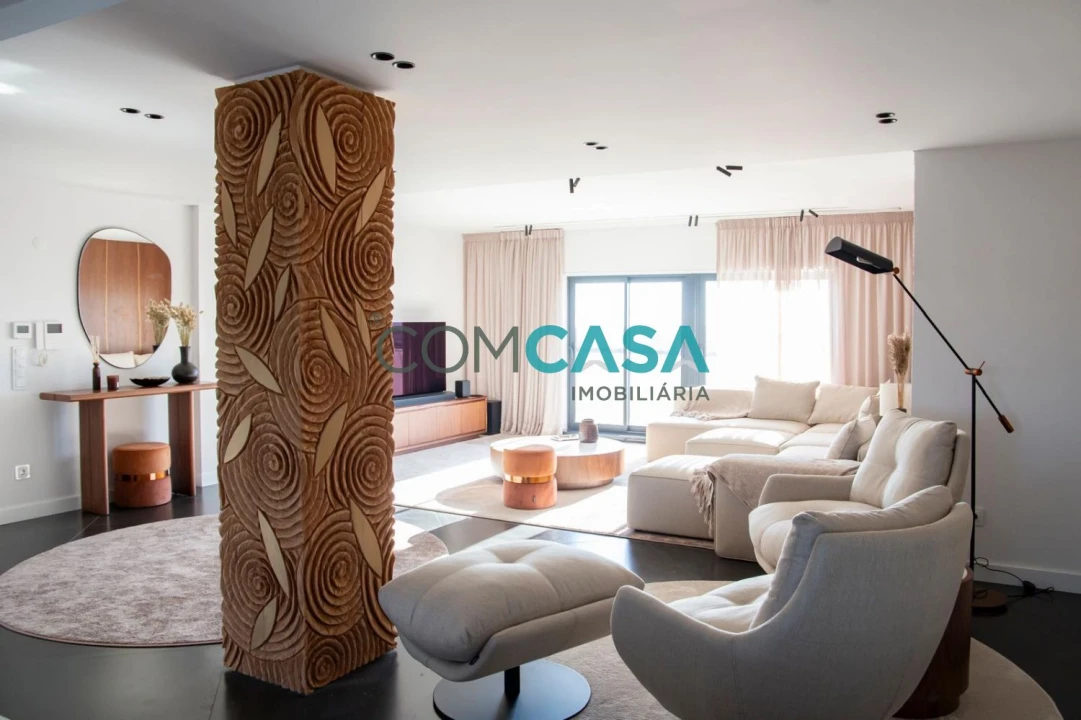 Apartamento T5 para Venda em Paranhos Foto 3