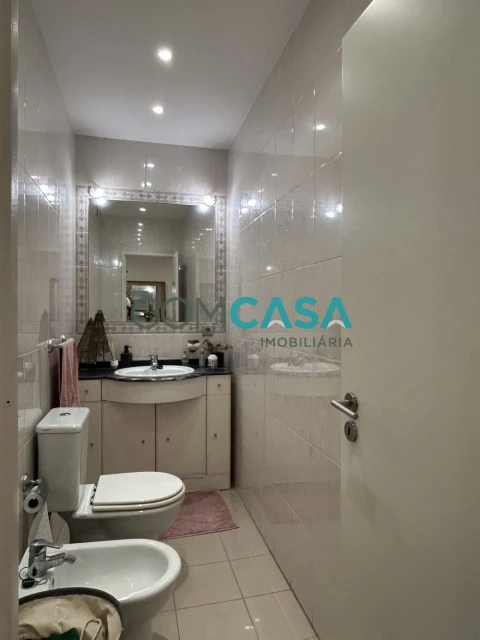 Apartamento T4 para Venda em Fânzeres e São Pedro da Cova