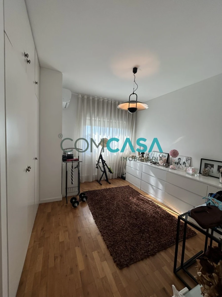 Apartamento T4 para Venda em Fânzeres e São Pedro da Cova Foto 3