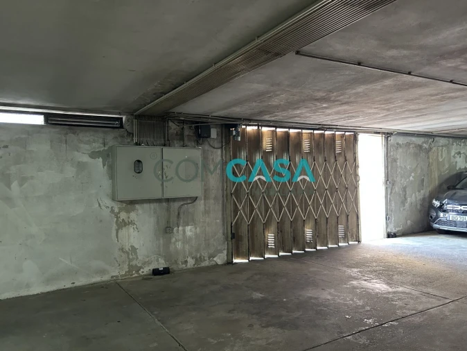 Apartamento T4 para Venda em Fânzeres e São Pedro da Cova Foto 30