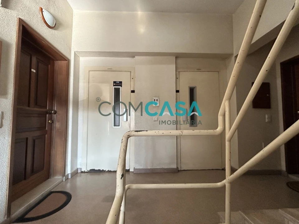Apartamento T4 para Venda em Fânzeres e São Pedro da Cova Foto 29