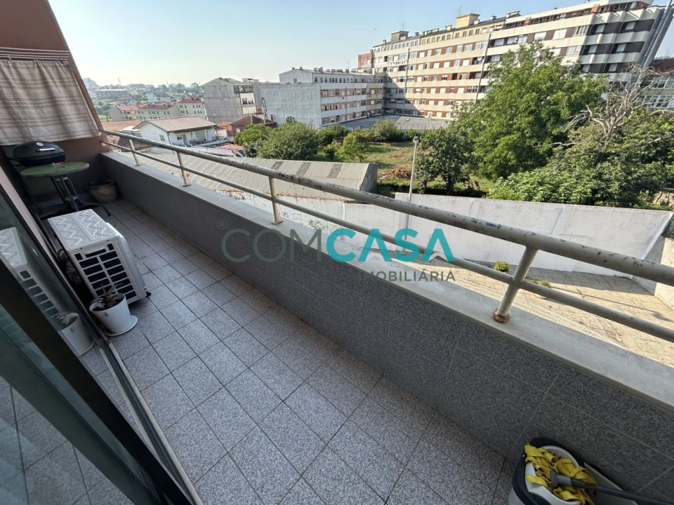 Apartamento T4 para Venda em Fânzeres e São Pedro da Cova Foto 28