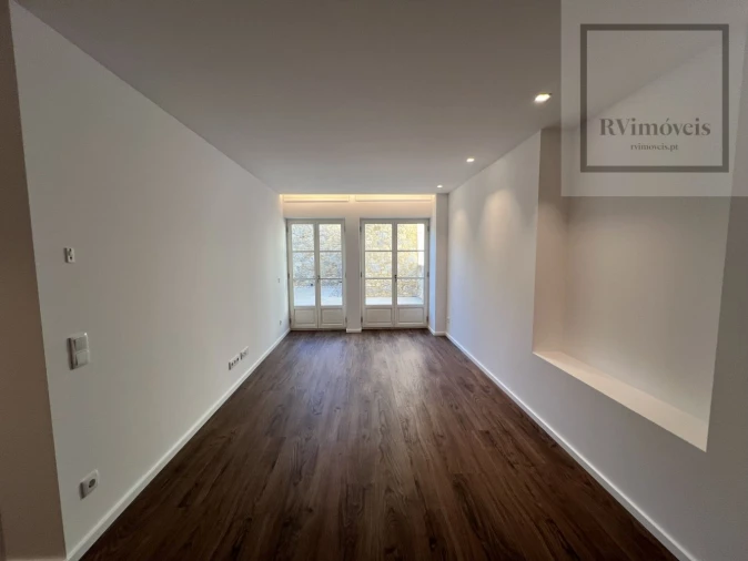 Apartamento T2 para Arrendamento em Santa Maria Maior e Monserrate e Meadela Foto 8