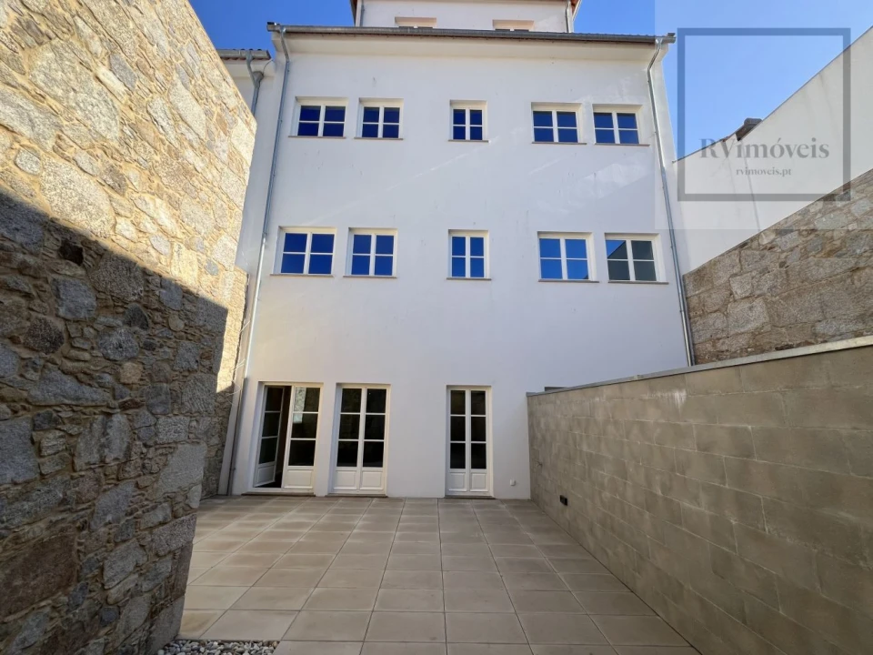 Apartamento T2 para Arrendamento em Santa Maria Maior e Monserrate e Meadela Foto 1