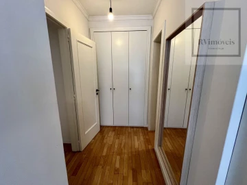 Apartamento T2 para Venda em Lordelo do Ouro e Massarelos