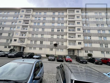 Apartamento T2 para Venda em Lordelo do Ouro e Massarelos