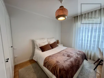 Apartamento T2 para Venda em Lordelo do Ouro e Massarelos