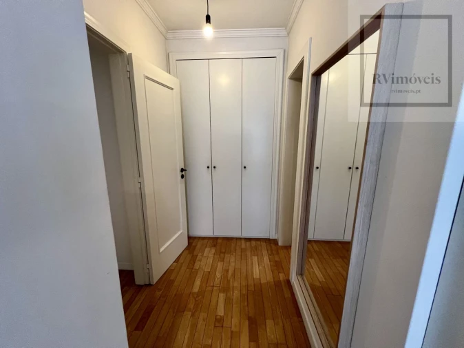 Apartamento T2 para Venda em Lordelo do Ouro e Massarelos Foto 18