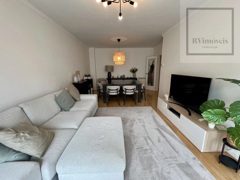 Apartamento T2 para Venda em Lordelo do Ouro e Massarelos Foto 5