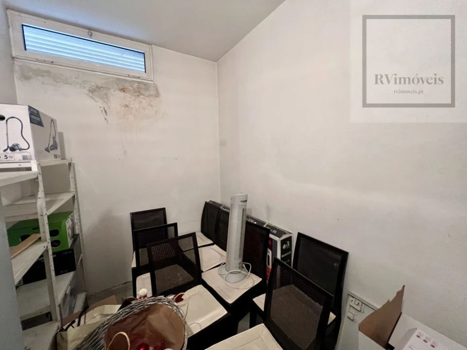 Apartamento T2 para Venda em Lordelo do Ouro e Massarelos Foto 27