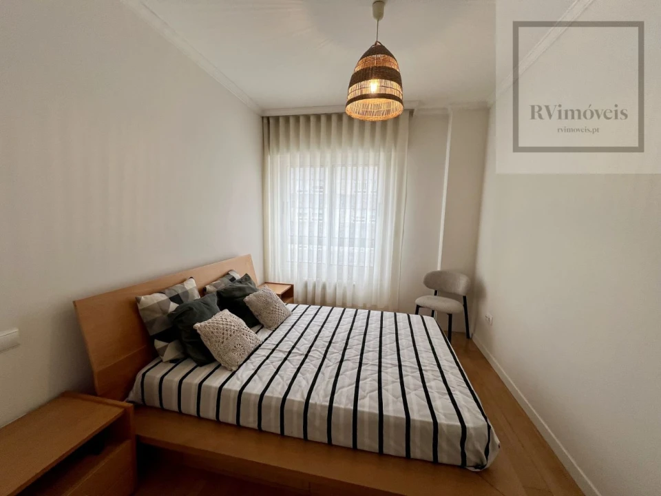 Apartamento T2 para Venda em Lordelo do Ouro e Massarelos Foto 15