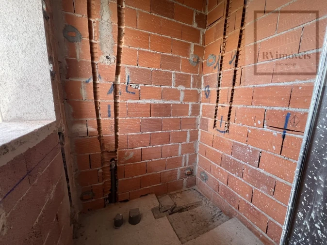 Apartamento T2 para Venda em Paranhos Foto 23