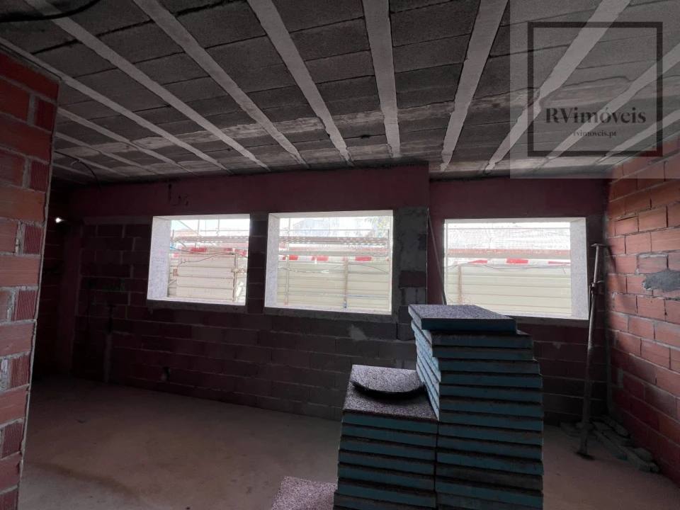Apartamento T2 para Venda em Paranhos Foto 33