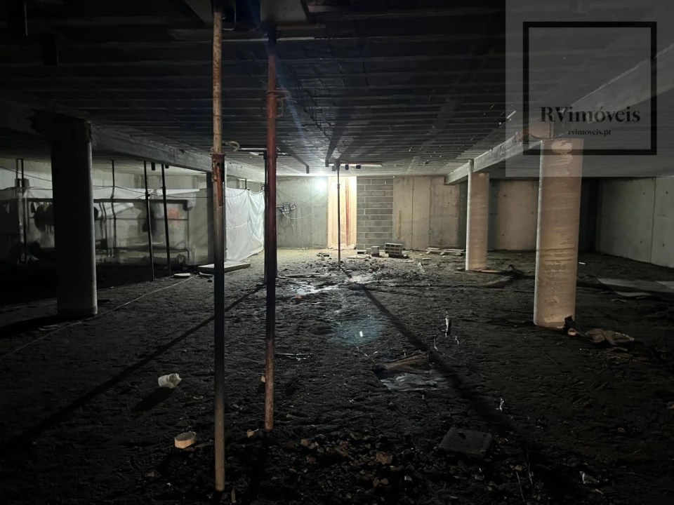 Apartamento T2 para Venda em Paranhos Foto 49