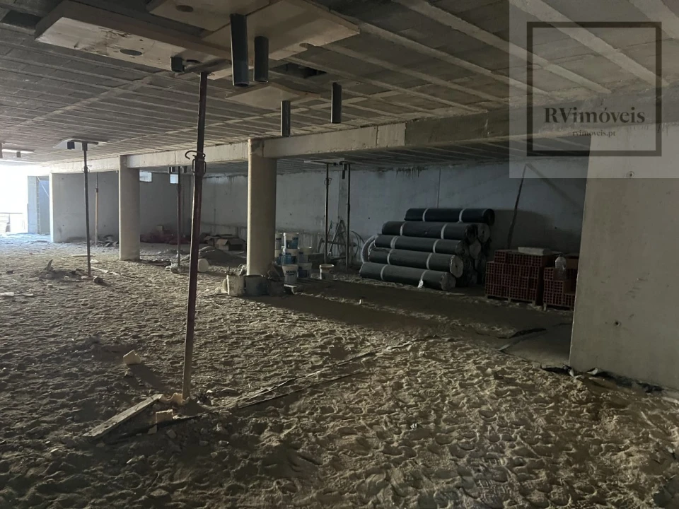 Apartamento T2 para Venda em Paranhos Foto 48