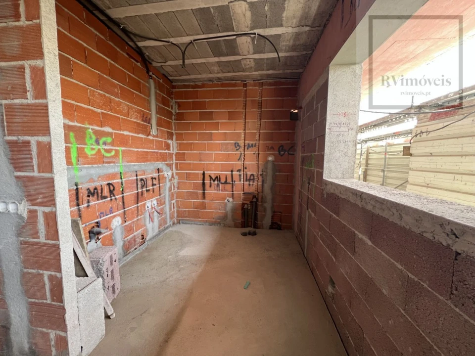 Apartamento T2 para Venda em Paranhos Foto 19