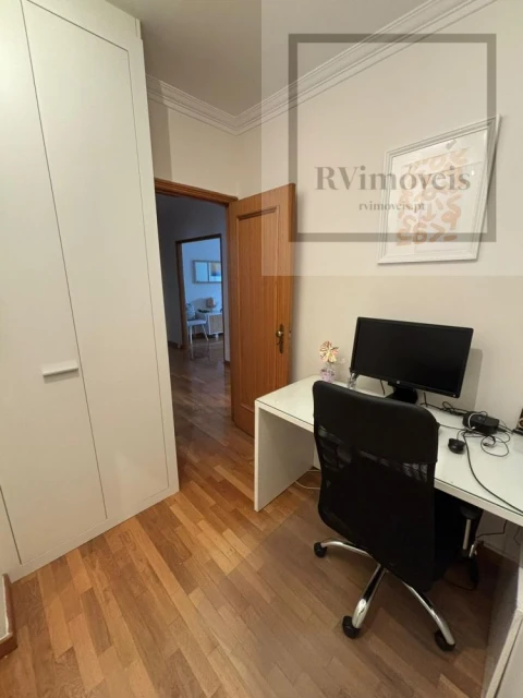 Apartamento T2 para Venda em Lordelo do Ouro e Massarelos
