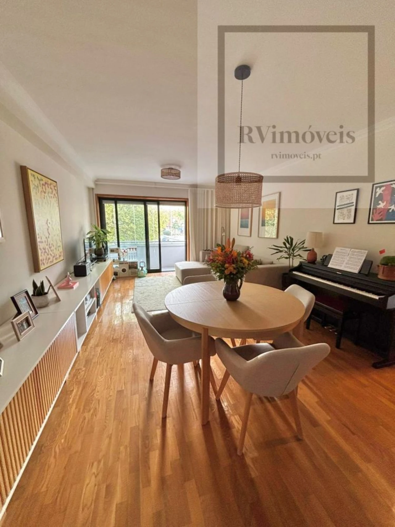 Apartamento T2 para Venda em Lordelo do Ouro e Massarelos Foto 1