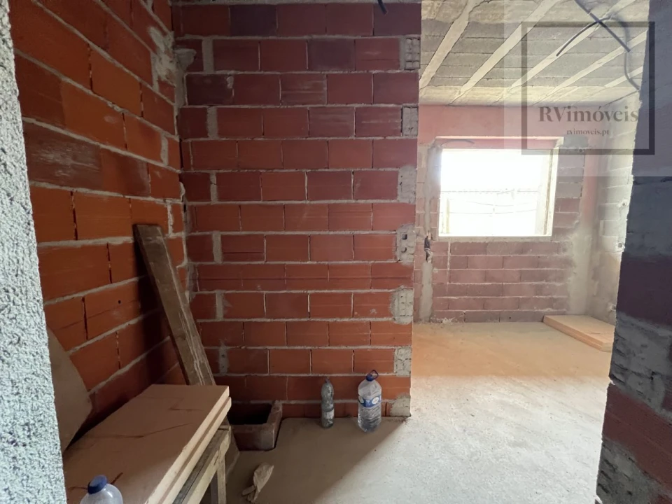 Apartamento T2 para Venda em Paranhos Foto 26