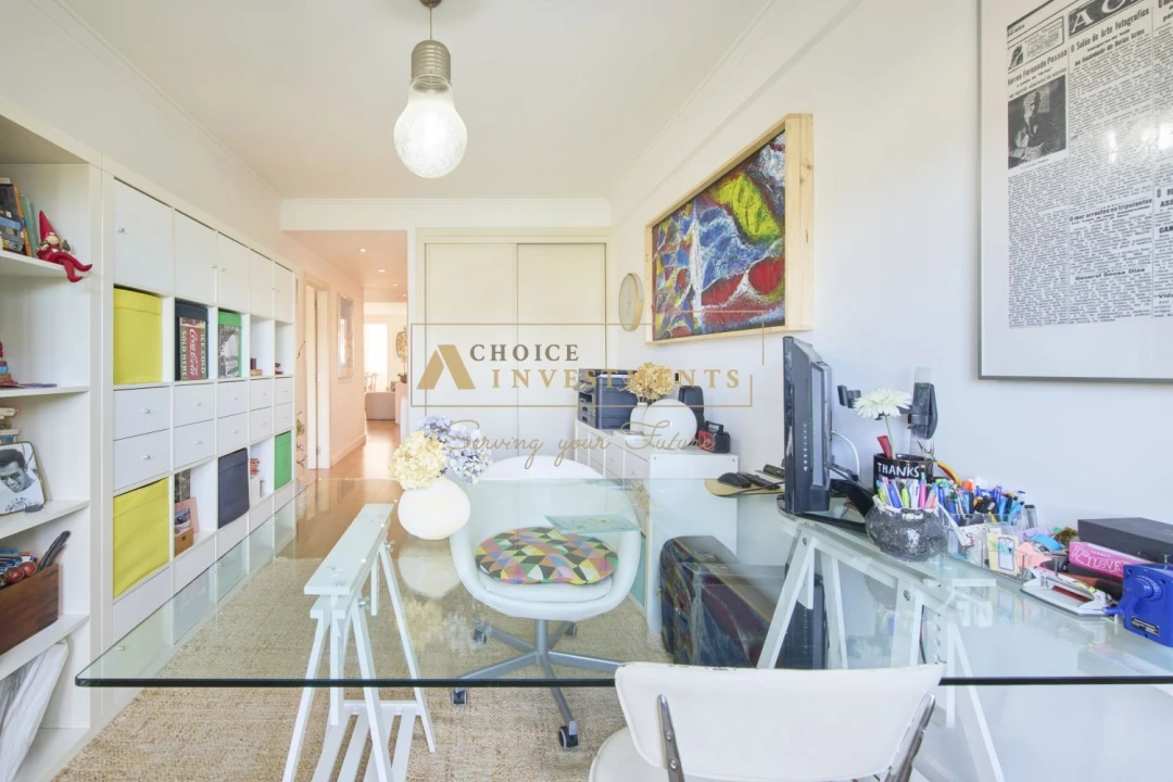 Apartamento T3 para Venda em Carcavelos e Parede Foto 16