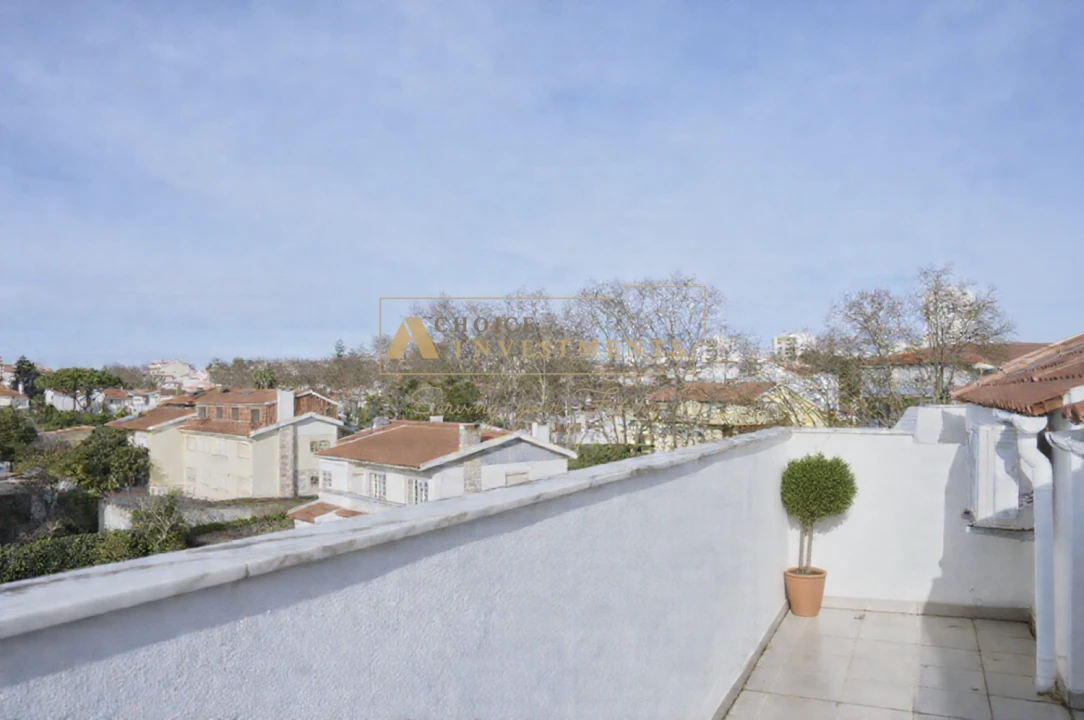 Apartamento T3 para Venda em Carcavelos e Parede Foto 37