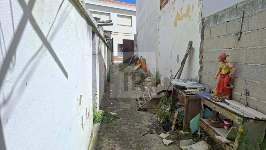 Moradia T3 para Venda em Caldas da Rainha - Santo Onofre e Serra do Bouro Foto 8
