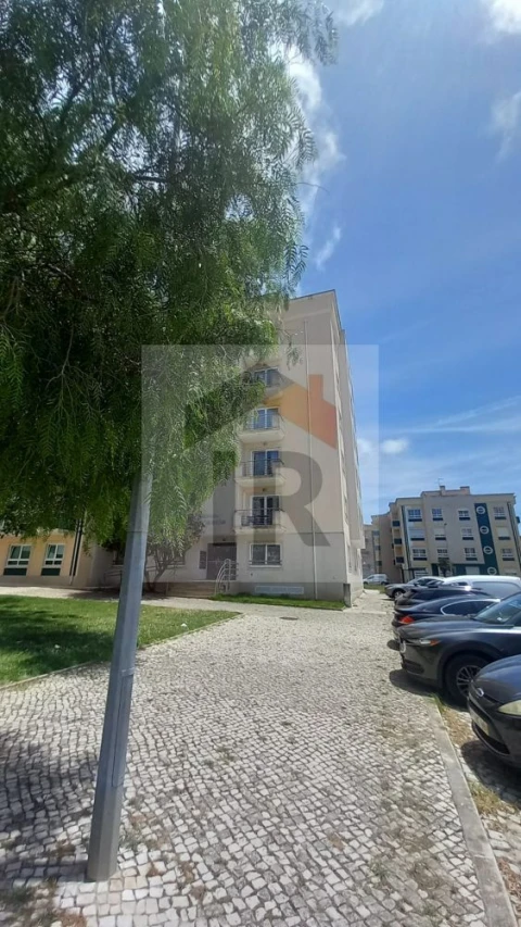 Apartamento T2 para Venda em Nossa Senhora do Pópulo, Coto e São Gregório