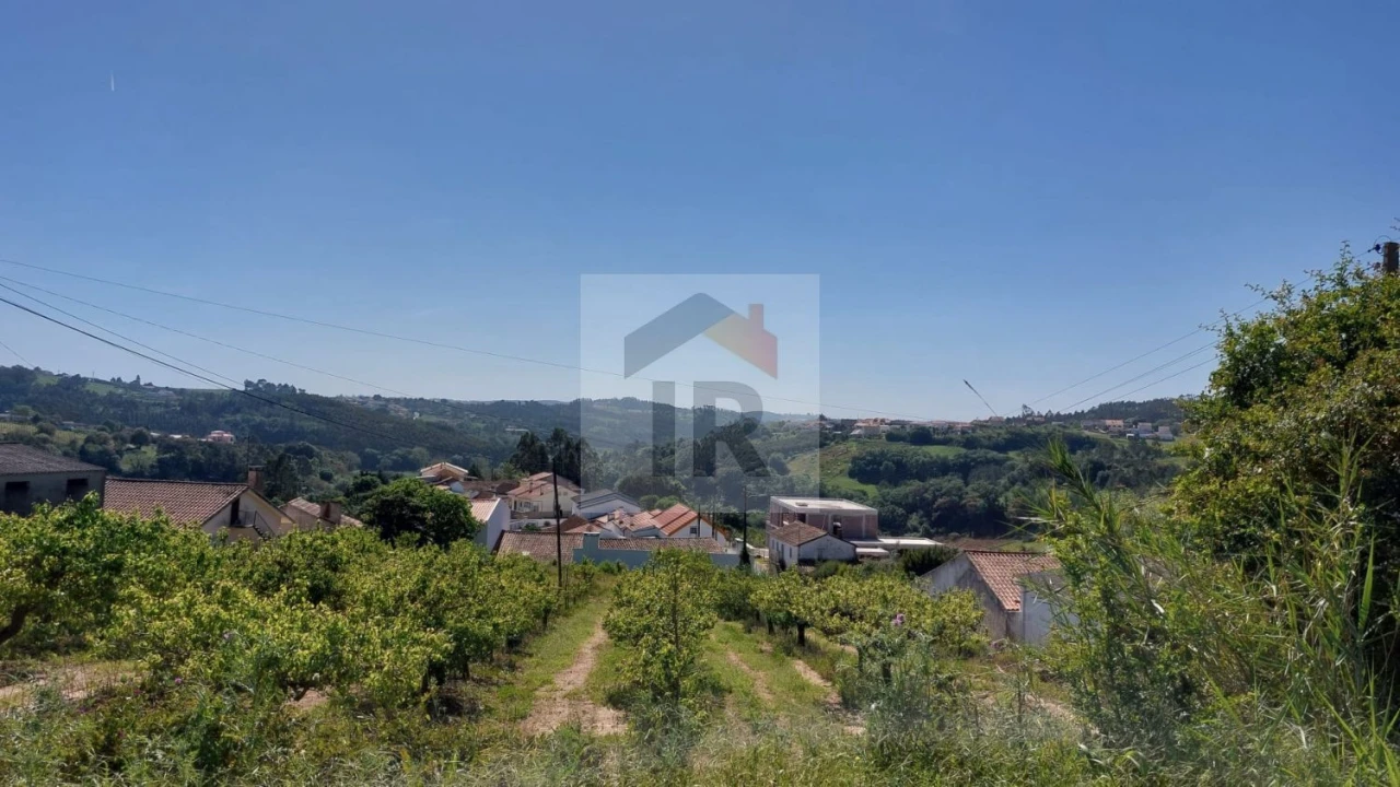 Terreno para Venda em Alvorninha Foto 13