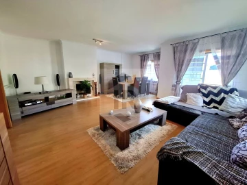 Apartamento T3 para Venda em Nossa Senhora do Pópulo, Coto e São Gregório