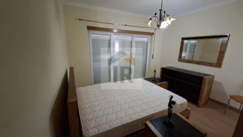 Moradia T3 para Venda em Nossa Senhora do Pópulo, Coto e São Gregório