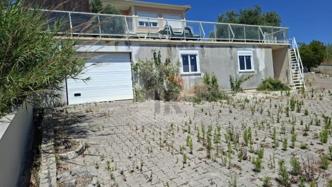 Moradia T3 para Venda em Nossa Senhora do Pópulo, Coto e São Gregório