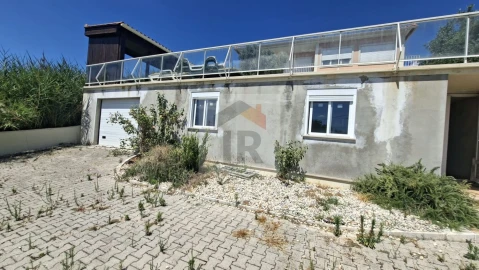 Moradia T3 para Venda em Nossa Senhora do Pópulo, Coto e São Gregório